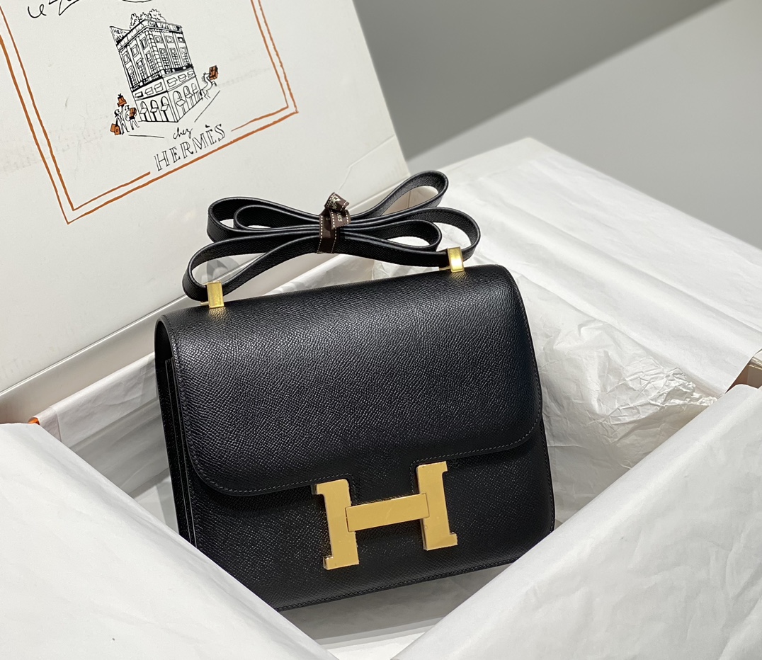 Hermes Constance 24cm Shoulder Bag In Black Epsom Leather